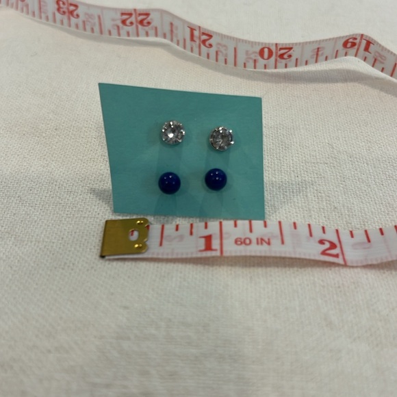 Stud Earring Set - Picture 4 of 4